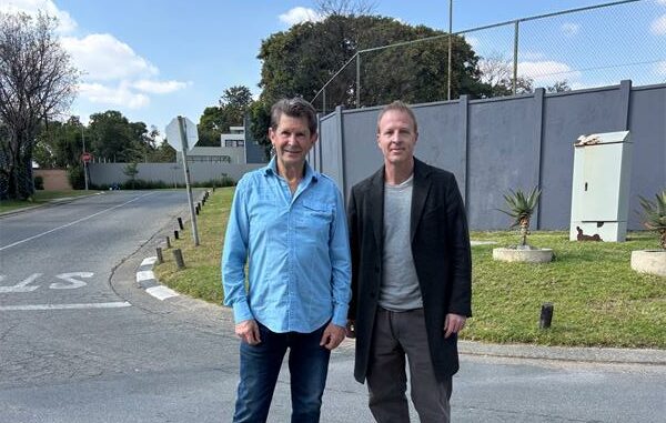 Sandown Estate residents joined forces to repair potholes themselves, citing ongoing road deterioration and slow municipal response as reasons for taking action, despite various warnings from JRA not to do so.