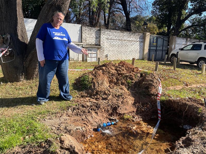 Johannesburg Water says pressure in the system caused the latest repair work failure, but that it has now been tightened and the leak is no more.