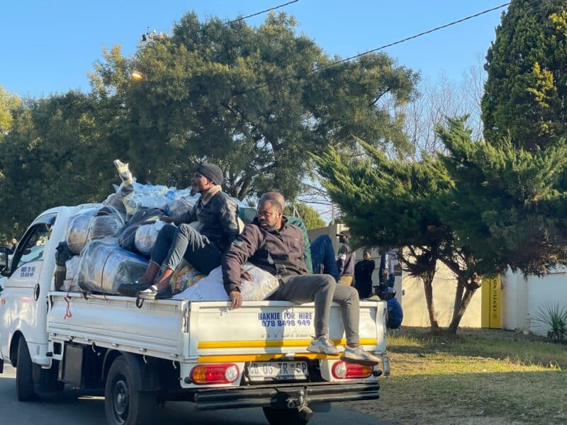 Malawi Diaspora Humanitarian Support Initiative says it has arranged two buses to help more than 130 stranded Malawian nationals return home, offering hope to hundreds still gathered outside the Malawi Consulate General in Woodmead.