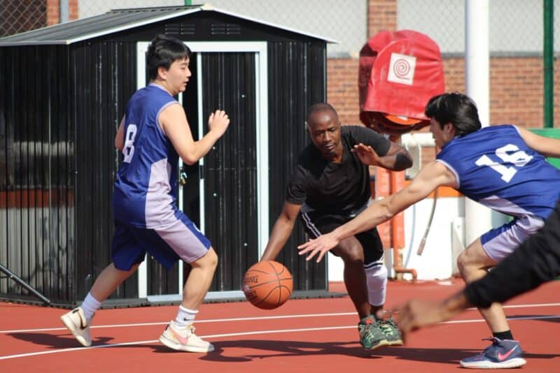 Basketball, netball, and volleyball lovers in Rivonia now have a new place to call home, after The Chinese Association transformed a rooftop parking area into multi-purpose courts that are open to everyone.