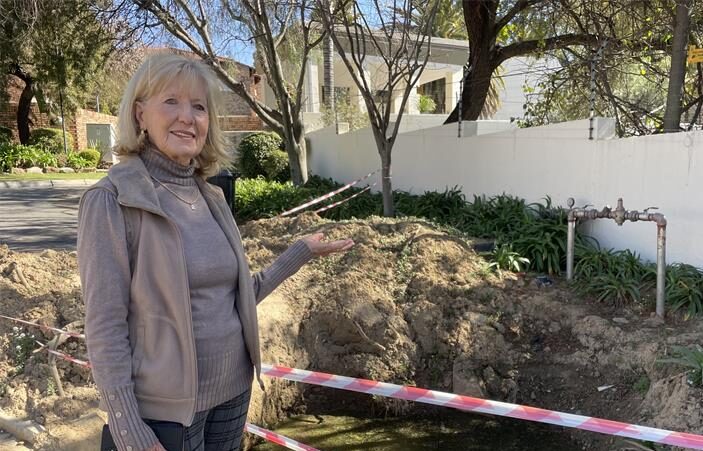 La Piazza residents say a Johannesburg Water pipe outside their complex has repeatedly failed, turning their entrance into a construction site.
