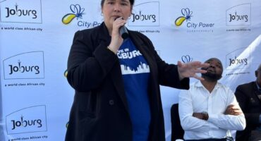 Councillor Emi Koekemoer backs the ward-by-ward campaign in Bryanston on August 19, 2026. Photo: Duduzile Khumalo