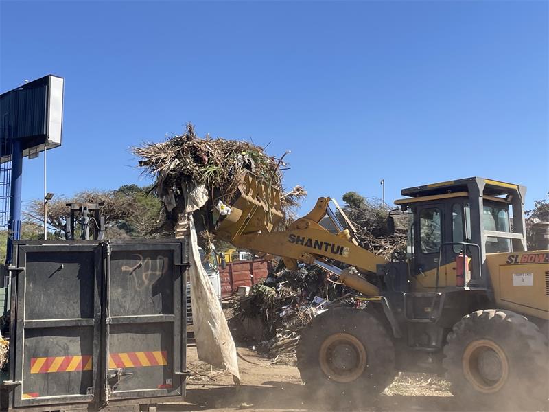 A TLB moves a large load of garden refuse at the Pikitup Ballyclare garden refuse site in Bryanston as mounting waste places pressure on the facility on August 25, 2026. Photo: Xoliswa Zakwe