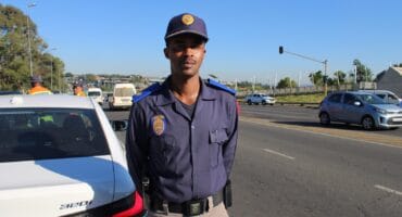 Johannesburg Metropolitan Police Department spokesperson Xolani Fihla responds to Parkmore 11th Street traffic chaos. Photo: Xoliswa Zakwe