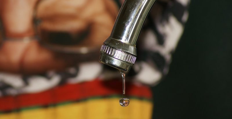 Emergency water interruption hits Albertsdal and nearby areas, with supply expected to be restored by 17:30 as repair work continues.