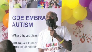 2215Lautism(3)_15699