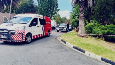 [OAKDENE] - Man shot and killed in an armed robbery