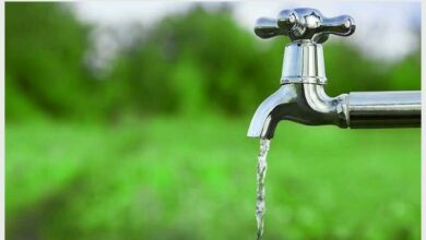 water-from-a-tap-780_04348