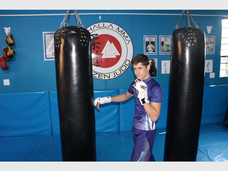WATCH: MMA prodigy goes from play fighting to podium finishes