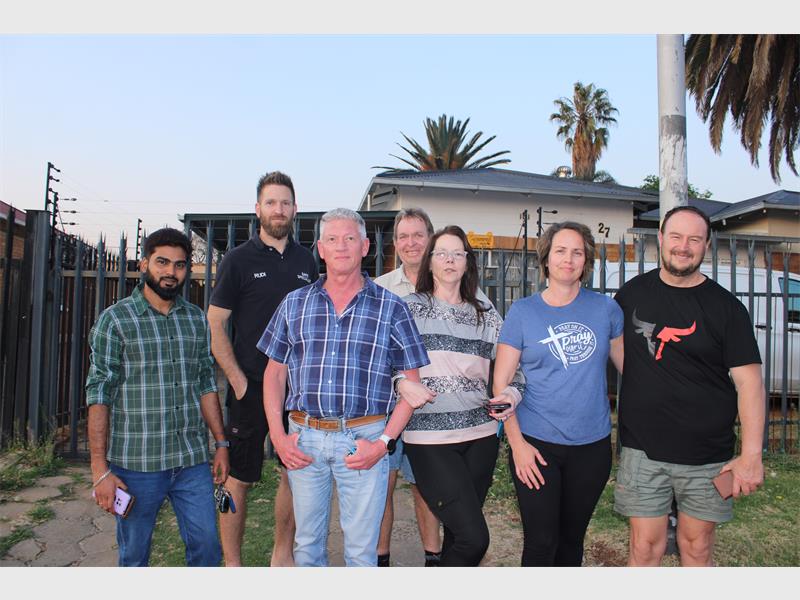 Florentia residents are calling on the City of Ekurhuleni to install speed bumps on Kritzinger Road, citing years of accidents, reckless driving, and serious safety risks to school children, the elderly, and worshipers near the retirement village.