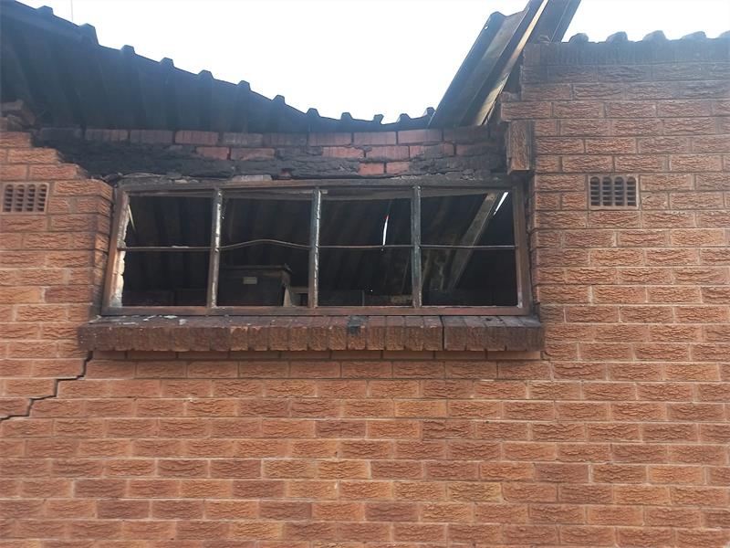Weeks after a blaze crippled the Bosworth Substation, power remains unstable in one of Johannesburg’s key manufacturing hubs, with experts warning of deepening economic and safety risks.