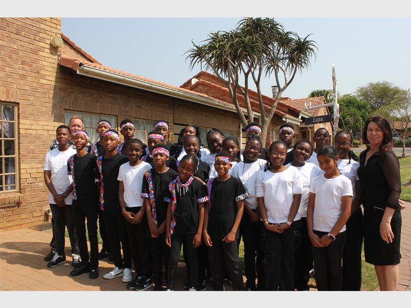 The ladies enjoyed a heartwarming morning of music and fun thanks to the talented marimba and choir groups from St Catherine’s School.