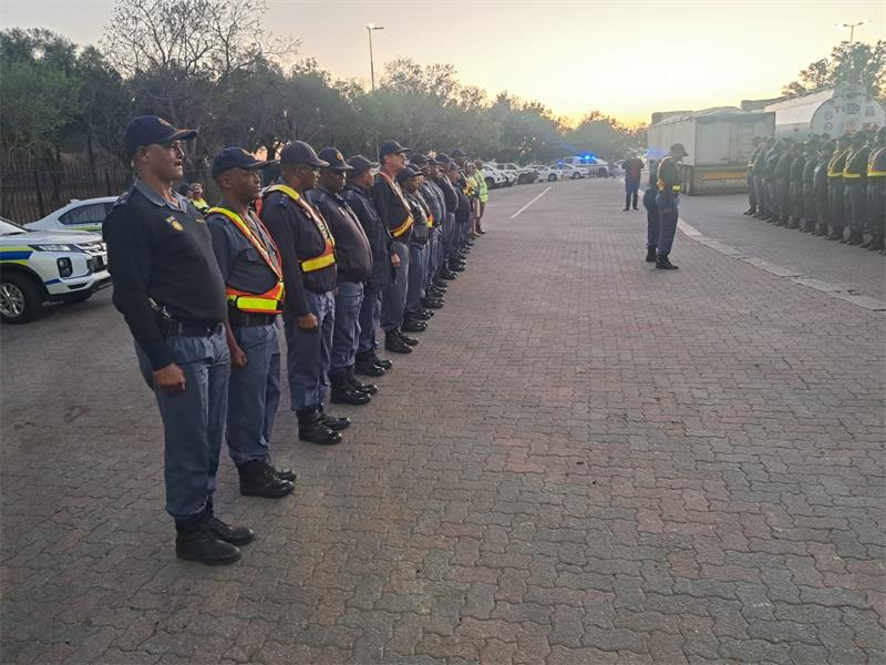 Opeartion Shanela in Kliprivier sees 39 arrests, including 38 undocumented foreign nationals and one employer accused of hiring illegal workers.