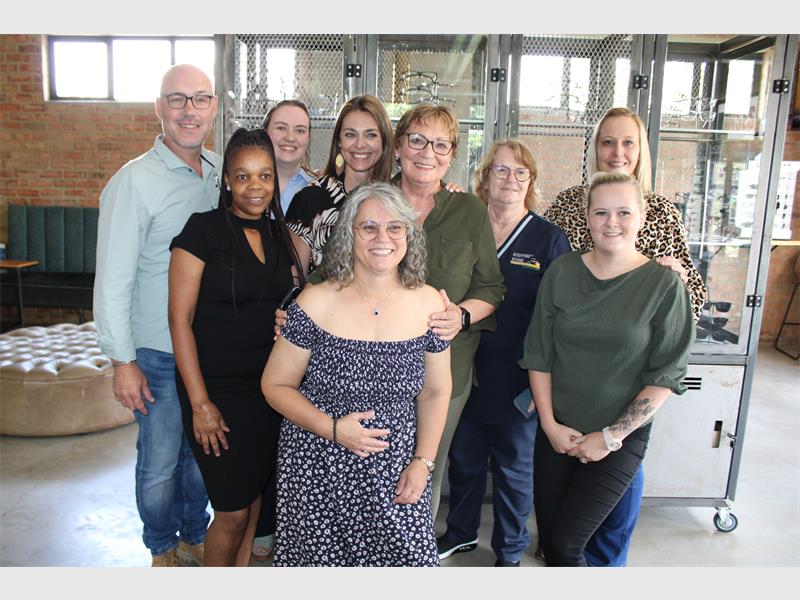 A charity golf day at Reading Country Club has raised R103 000 for Stepping Stone Hospice, supporting its vital expansion project to serve more patients.