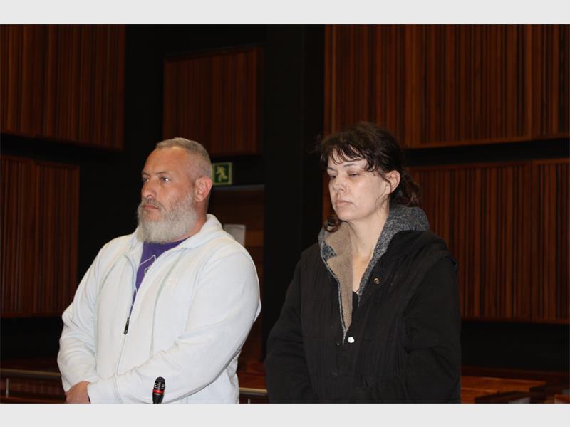 The daughter of then Verwoerdpark resident, Susan Gillian Murray, took the stand and testified in her mother’s murder trial. Gillian Tracy-Lee Elser testified about suspicious messages supposedly from her late mom which caused concern.