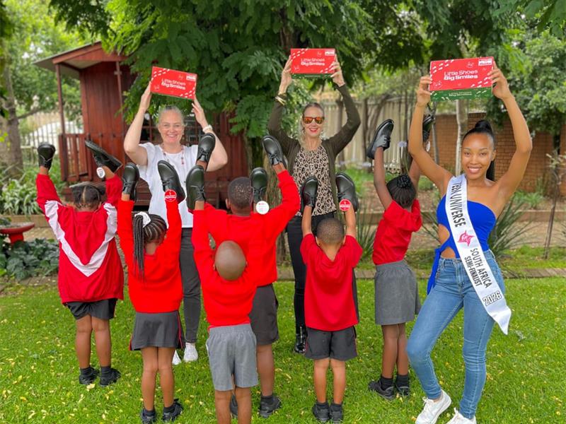 A former Brackenhurst Primary learner, now a rising youth leader and finalist in a prestigious pageantry competition, has donated boxes of new school shoes to support learners in need.