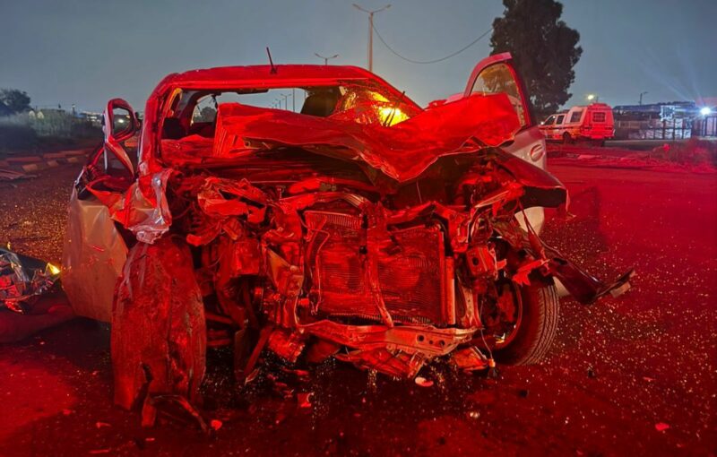 Emergency crews rushed to the R103 and Ndiphe Road crossing in Phumula after a late-night crash involving a taxi and a light motor vehicle.
