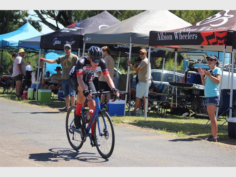 Jeandre van Jaarsveld shines at 2026 Cycling South African National Championships