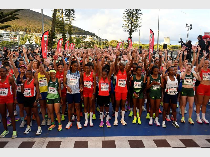 The 2026 series will see total prize money rise to R1 967 500, with the overall winner set to earn R210 000, while three-time champion Glenrose Xaba targets a historic fourth title in the five-race 10km challenge series.