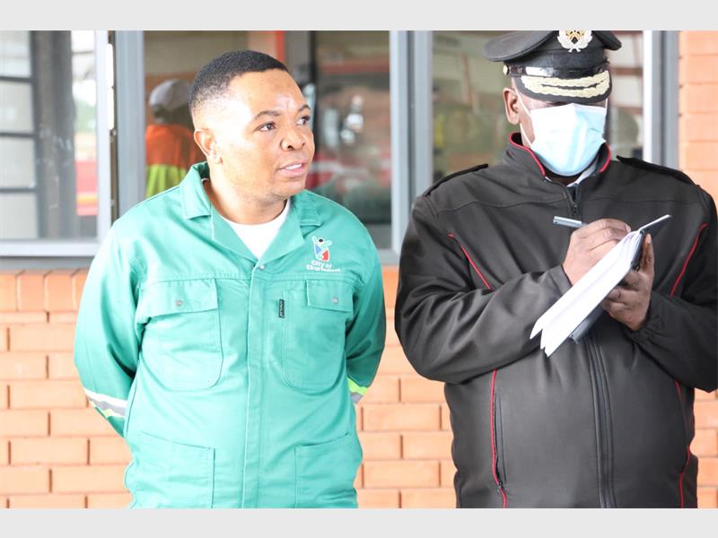 City Manager Kagiso Lerutla visited Alberton and Thokoza, where he oversaw the vetting of EMPD officials and engaged with workers at the Thokoza Fire Station.