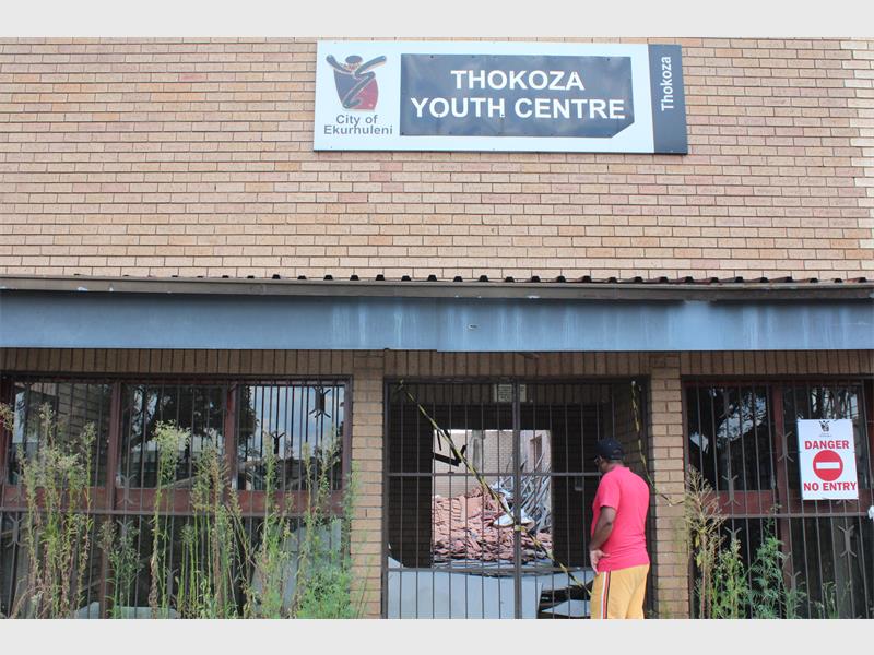 For over a year, the youth centre has been plagued by a leaking geyser, overgrown grass and damaged infrastructure, preventing youth from accessing vital recreational and skills-development programmes.
