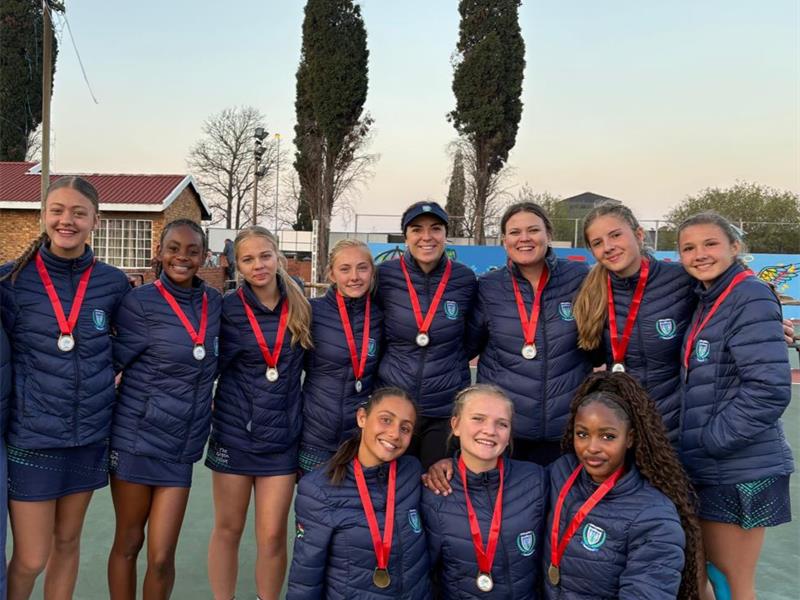 Hoërskool Dinamika celebrated multiple honours at the Ekurhuleni South Sport and Culture Prize-giving, including runner-up Sports School, Best Junior Sports Team for netball, and Senior Sports Girl of the Year for Kayla Venancio.