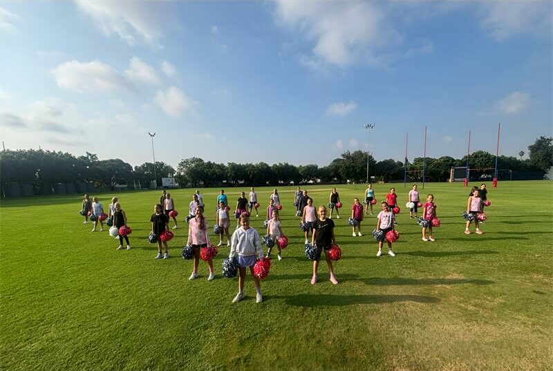Laerskool Randhart’s pom pom girls spent the weekend sharpening their routines, bonding as a team and creating lasting memories at a lively training camp.
