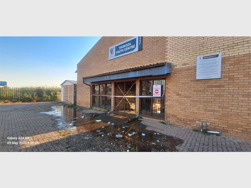 City of Ekurhuleni says heavy rains were responsible for the collapse of the Thokoza Youth Centre building, following concerns previously raised by residents.