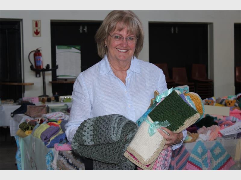 Senior citizens gathered at the NG Church in Brackenhurst to showcase their creativity and skills during Tutela’s annual handcraft exhibition.