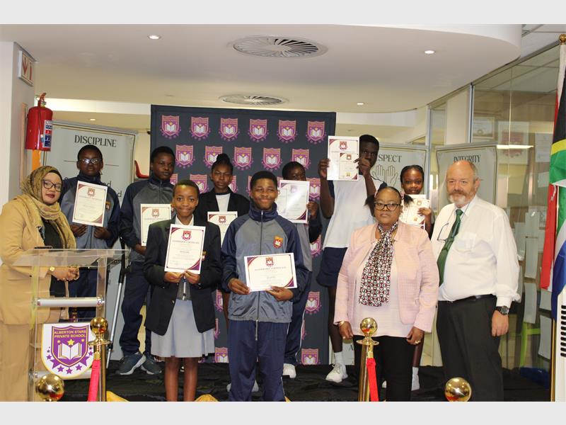 Alberton Stars Private School celebrated top achiever learners and introduced new student leaders, showing the importance of hard work.