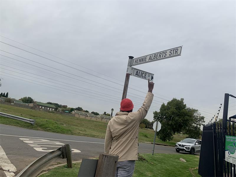 Following a fatal crash on April 17, residents say Hennie Alberts Street has long been a danger zone, citing frequent accidents, speeding, and faulty traffic lights.
