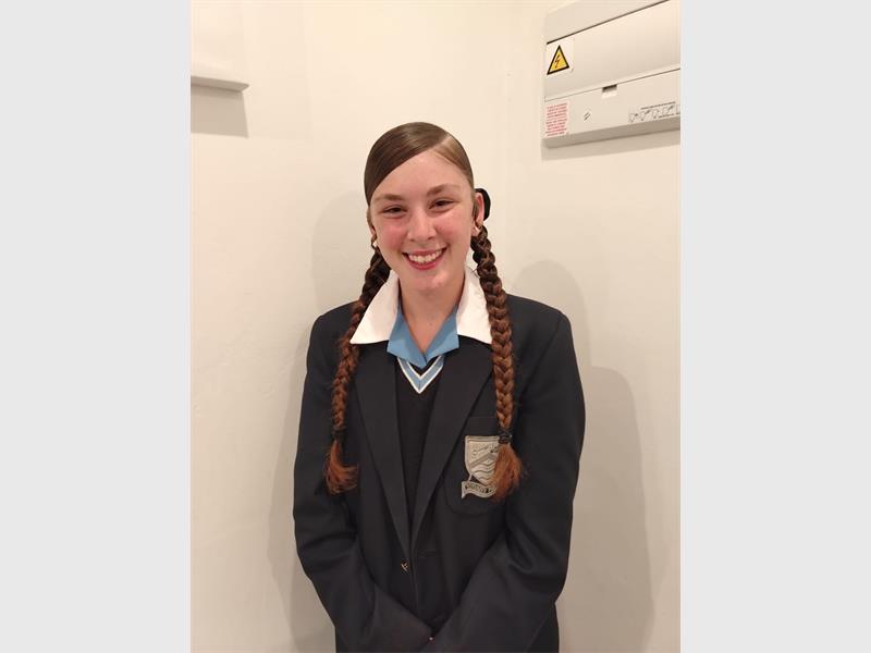 Shaylee Koekemoer has earned a spot on an international academic tour but needs help to raise R59 990.
