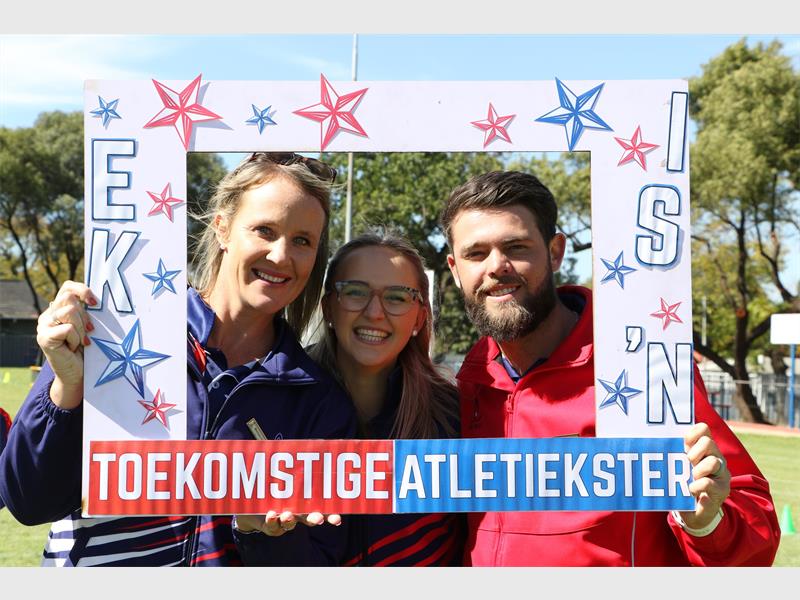 Laerskool Randhart se Graad RRR tot Graad Een ekspo het aan elke besoeker die geleentheid gebied om die ware en warm klop van Randhart te ervaar. Talle voornemende Rakkers en Ranties het die terrein verken deur middel van ’n opwindende reis deur die skool. Elke klein ontdekker het ’n paspoort ontvang en op ’n interaktiewe