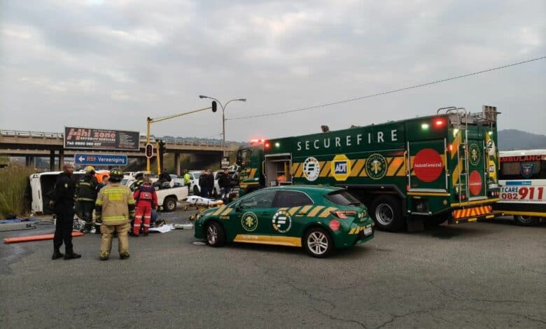 ER24 confirms victims taken to 4 hospitals after fatal R59 south off ...
