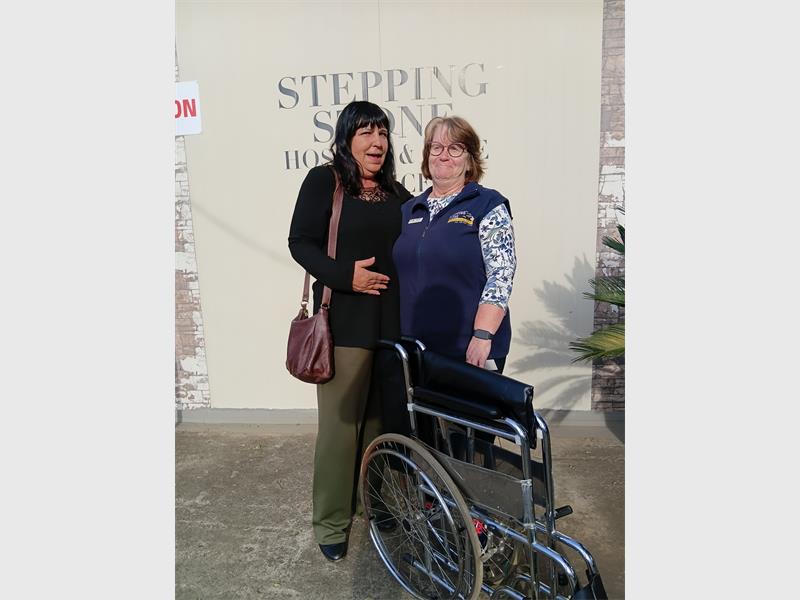 Stepping Stone Hospice has donated a wheelchair to a homeless man in Brackenhurst after his previous wheelchair was damaged in an accident