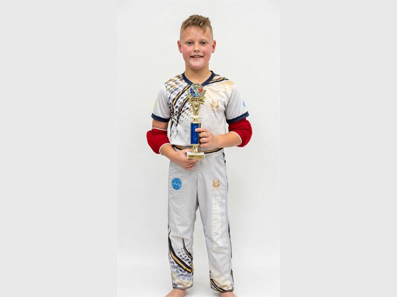 An ACKB Fight Club kickboxer will represent South Africa at the WAKO Youth World Kickboxing Championships in Italy, with the community now rallying behind him to help fund the trip.