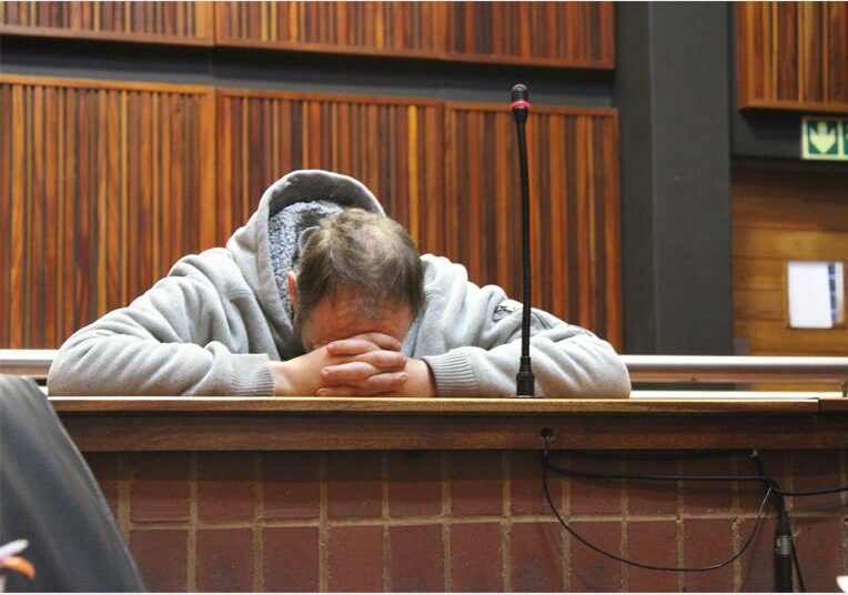 Frederick ‘Freddie’ Vermeulen (42) stands accused of killing his then wife, Juanita Vermeulen. Juanita’s body was discovered in the boot of her vehicle at a shopping centre in Brackenhurst, Alberton. Freddie’s lawyer wants him out on R25 000 bail.