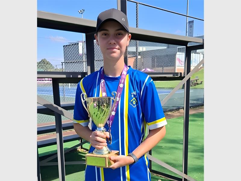 Hoërskool Marais Viljoen High School tennis player Janè du Preez has earned a place among South Africa’s Top 50 U18 girls after an impressive run during the June/July holiday tournaments.