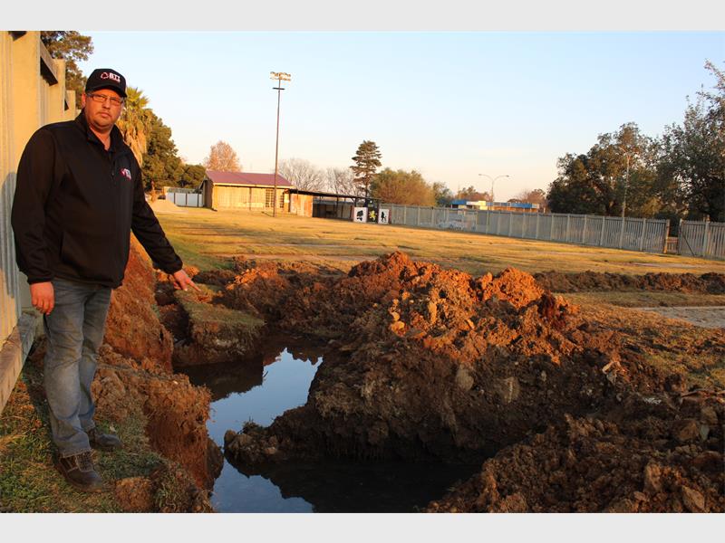 The Alberton Jukskei Club says it could be forced to close its doors if a long-running municipal water leak, which the club says first emerged in 2019, is not permanently resolved despite years of reporting the issue to the City of Ekurhuleni.
