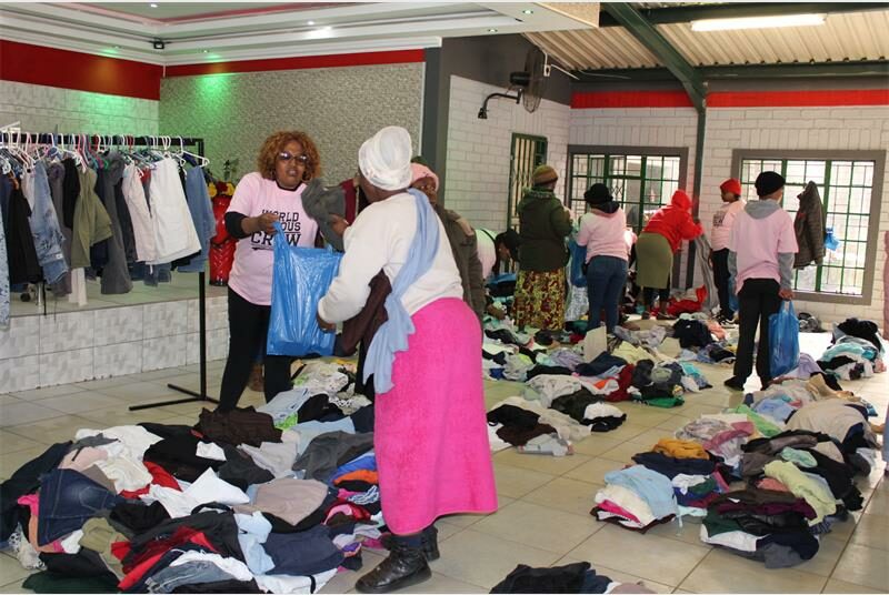 A total of 700 Phumula residents received food, clothing, social support and spiritual encouragement after the Alberton SAPS Spiritual Crime Prevention partnered with local organisations for the Clothed in Love outreach.