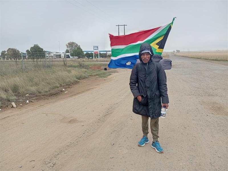 A Greenfields man is preparing for an 831km solo walk from Greenfields to Ngcobo in the Eastern Cape to raise funds for a handwork skills center aimed at fighting unemployment and creating opportunities in rural communities.