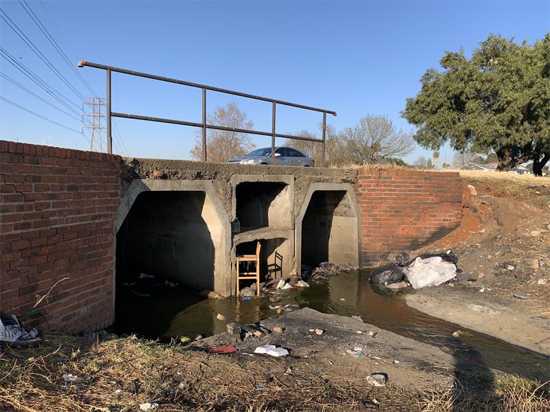 EMPD has removed the accumulated waste from the Second Avenue bridge, while the City of Ekurhuleni says a multi-departmental approach will be used to prevent the area from becoming a dumping hotspot again.