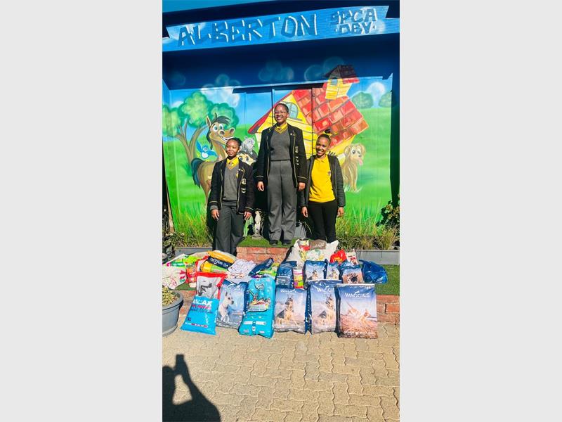 Revival City College’s Mandela Day dog food donation will help the Alberton SPCA care for rescued and abandoned animals while encouraging compassion among learners.