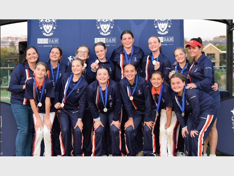 Laerskool Randhart’s girls’ cricket team impressed at the Reddam House Waterfall T10 tournament, winning all five of their pool matches before finishing second overall.