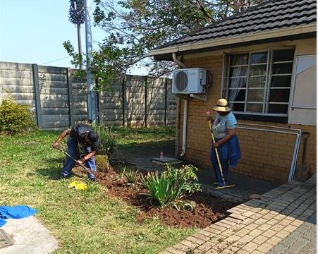 The initiative promotes a cleaner workplace, stronger police-community relations and greater pride among those serving and visiting the Brackendowns SAPS.