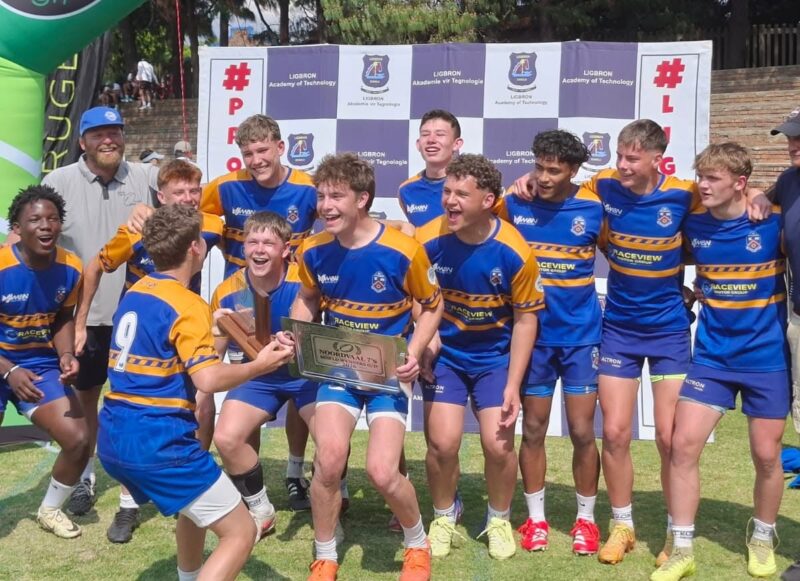 Hoërskool Marais Viljoen’s senior rugby team celebrated a major achievement after winning the Shield division at the Noordvaal 7s Tournament.