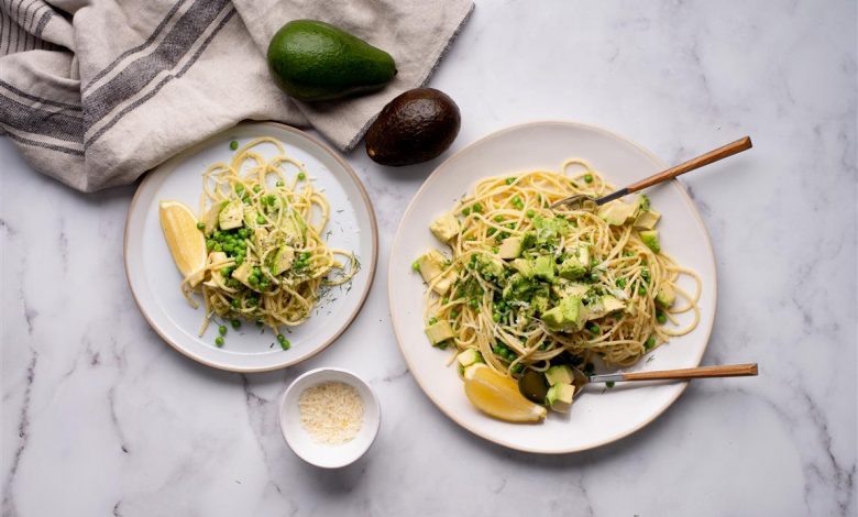 Meatless Monday, 1 November, Lemony avocado pea pasta (Medium)
