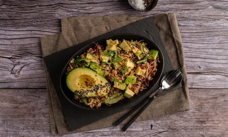 MEATLESS MONDAY - Avo Quinoa Salad - 18 OCT (Medium)