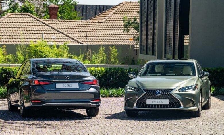 Lexus ES 300h _ ES 250-121