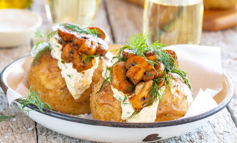 11 JULY - MEATLESS MONDAY – Baked potatoes with smoky chipotle mushrooms